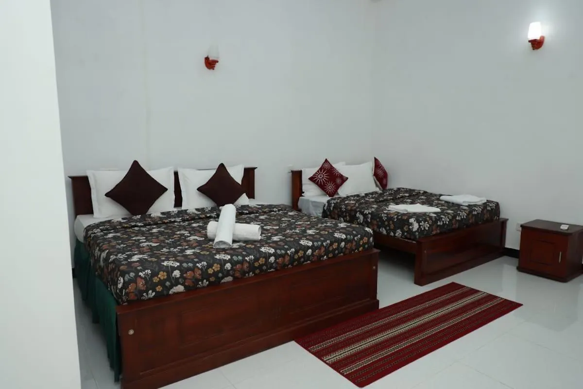 Seven Panorama Hotel Bowala
